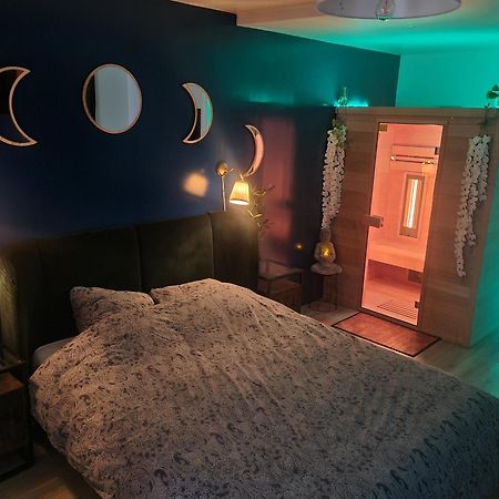 Sauna & Detente - Suite Privee - Tours - Netflix Екстер'єр фото
